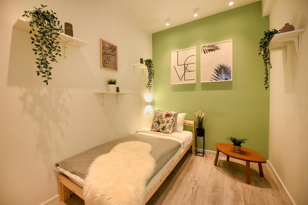 Spacious 1Br In The City Center - Amazing For Extended Stays Букурещ Екстериор снимка