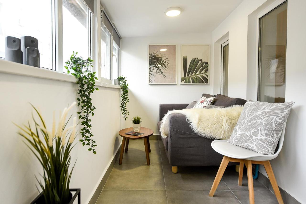 Spacious 1Br In The City Center - Amazing For Extended Stays Букурещ Екстериор снимка