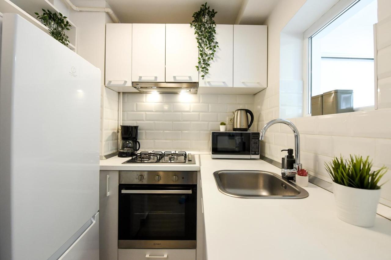 Spacious 1Br In The City Center - Amazing For Extended Stays Букурещ Екстериор снимка